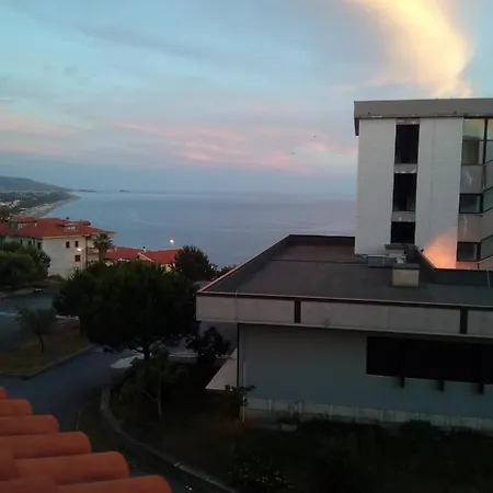 Trilocale, vista mare * Scalea