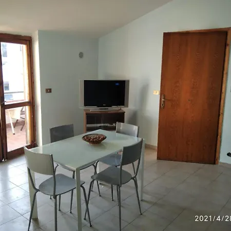 Trilocale, vista mare Appartamento
